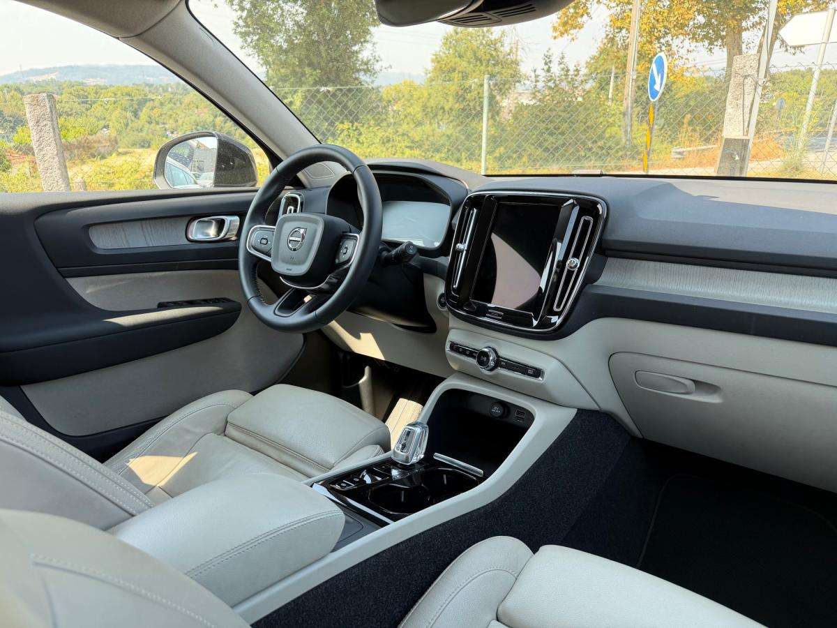 volvo-xc40-2022-gasolina-1477cc