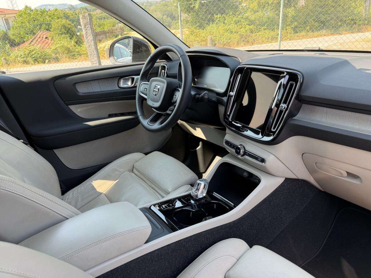 volvo-xc40-2022-gasolina-1477cc