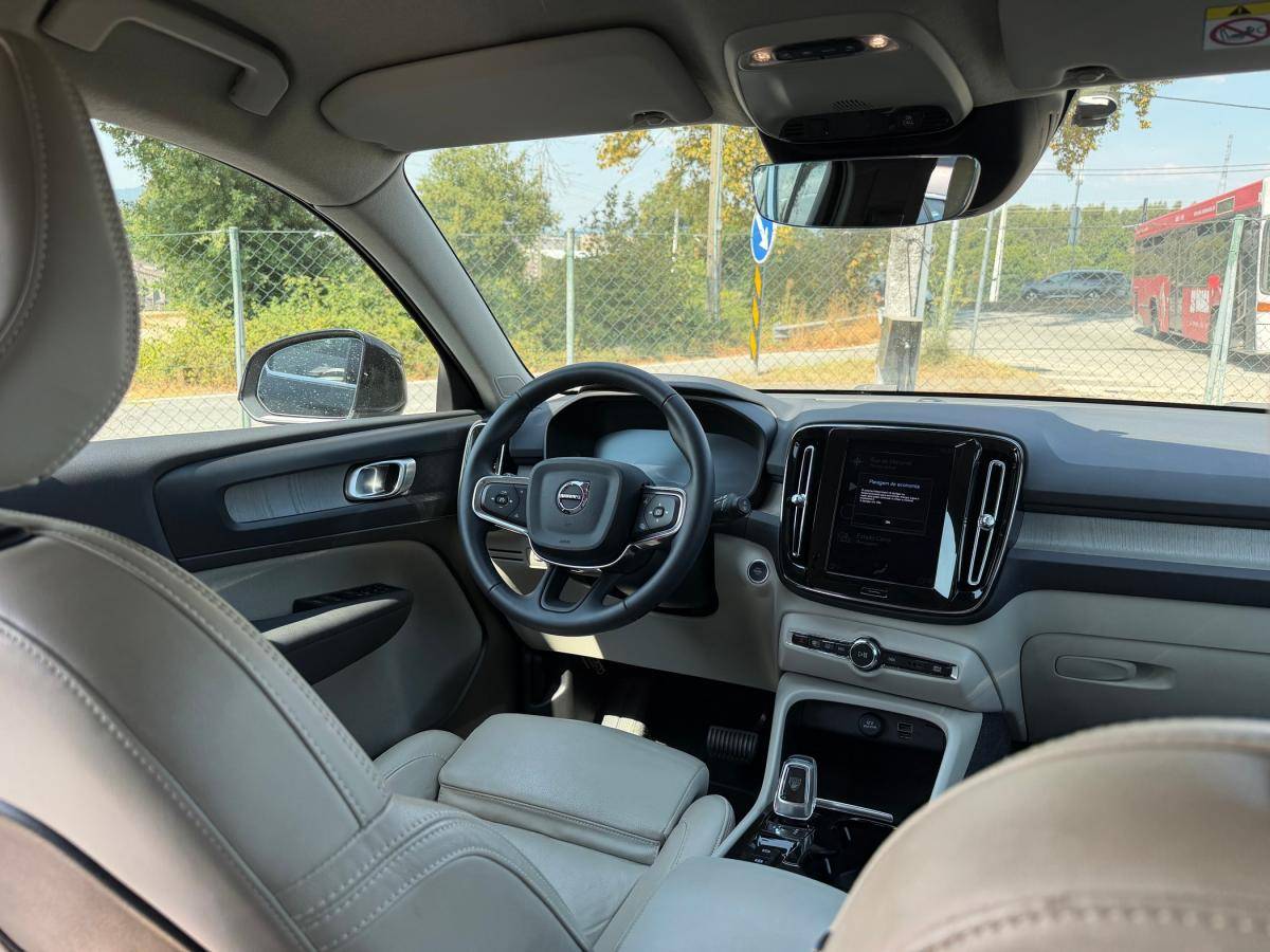 volvo-xc40-2022-gasolina-1477cc