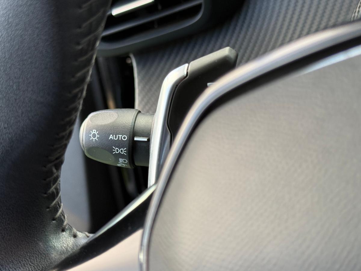 peugeot-2008-2021-gasolina-1199cc