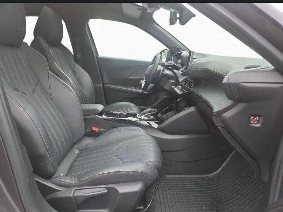 peugeot-2008-2021-diesel-1499cc