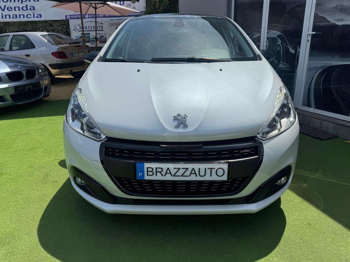 peugeot-208-2019-gasolina-1199cc