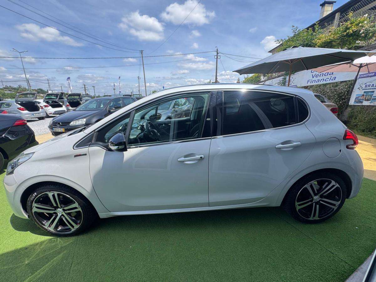 peugeot-208-2019-gasolina-1199cc