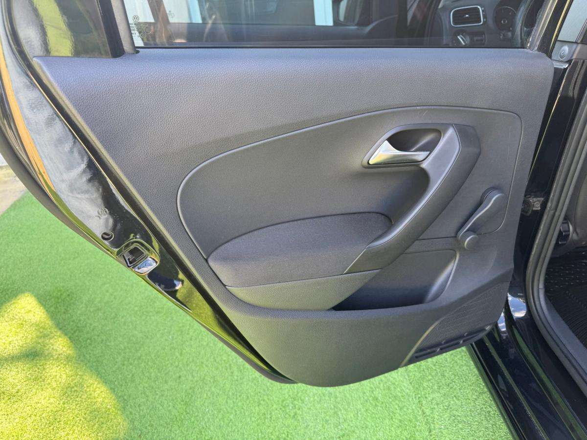 volkswagen-polo-2012-diesel-1199cc