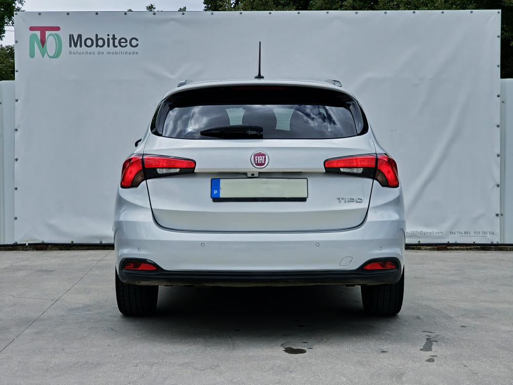 fiat-tipo-station-wagon-2017-diesel-1598cc