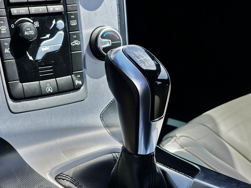volvo-v60-2016-diesel-1969cc