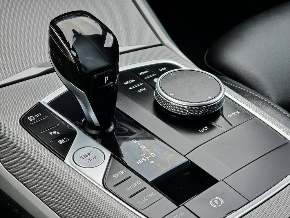 bmw-serie-3-2021-hibrido-a-gasolina-1998cc