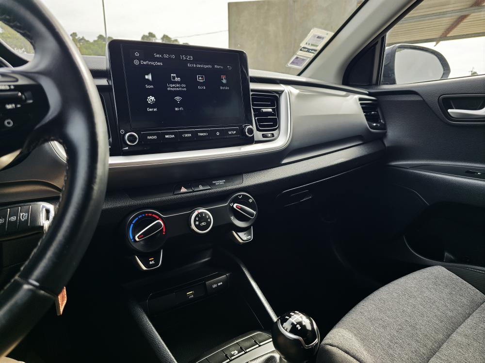 kia-stonic-2022-gasolina-1197cc