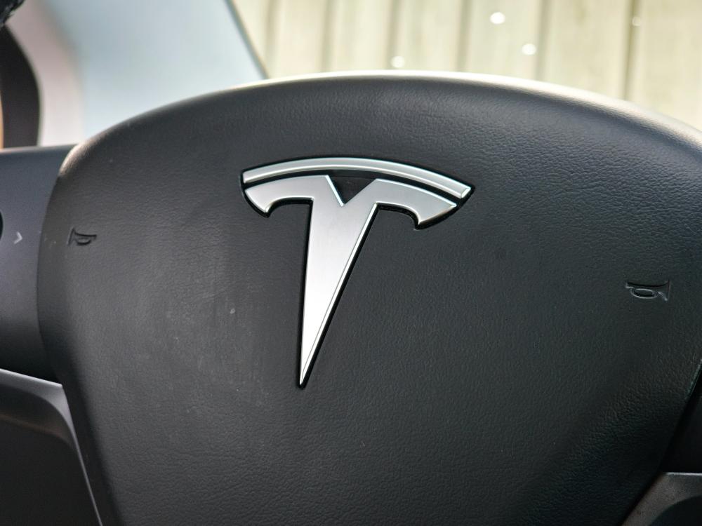 tesla-model-3-2019-eletrico-0cc