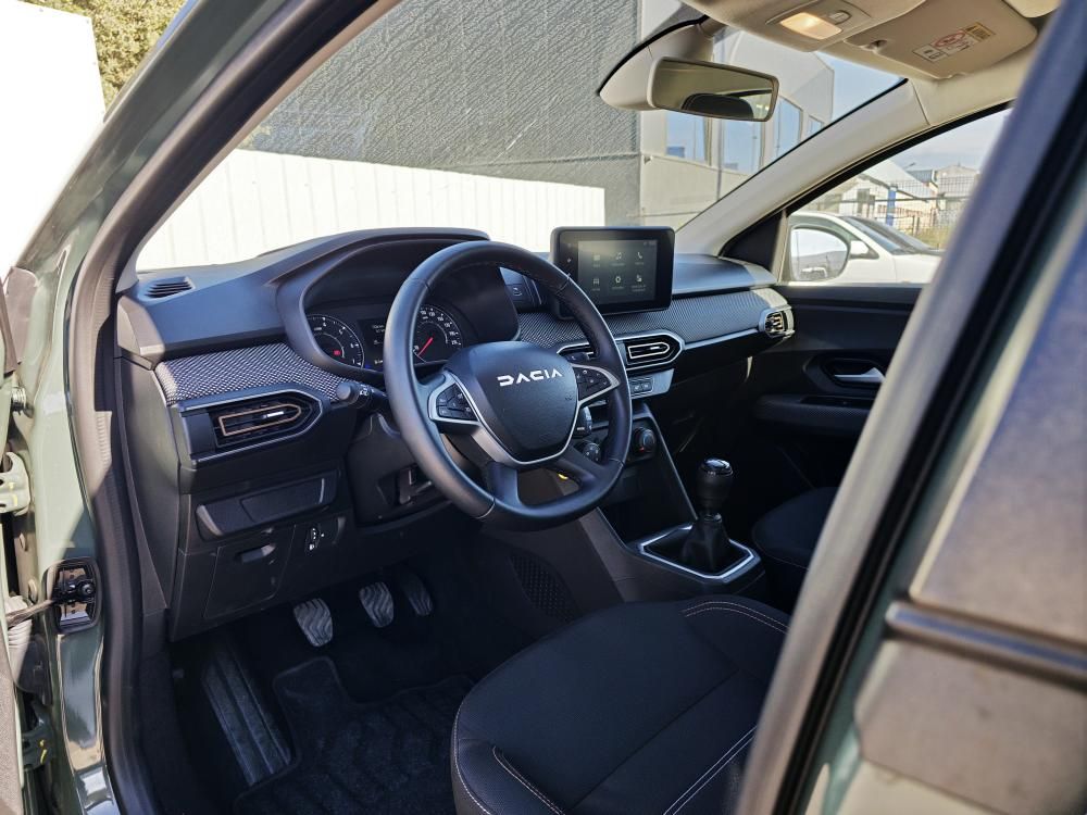 dacia-sandero-2024-gasolina-999cc