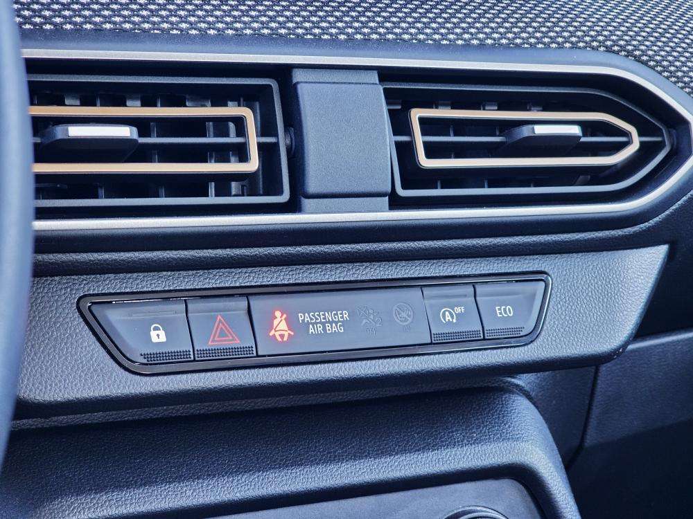 dacia-sandero-2024-gasolina-999cc