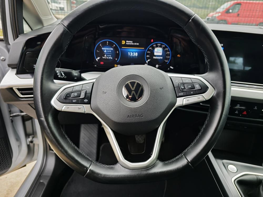 volkswagen-golf-variant-2021-diesel-1968cc