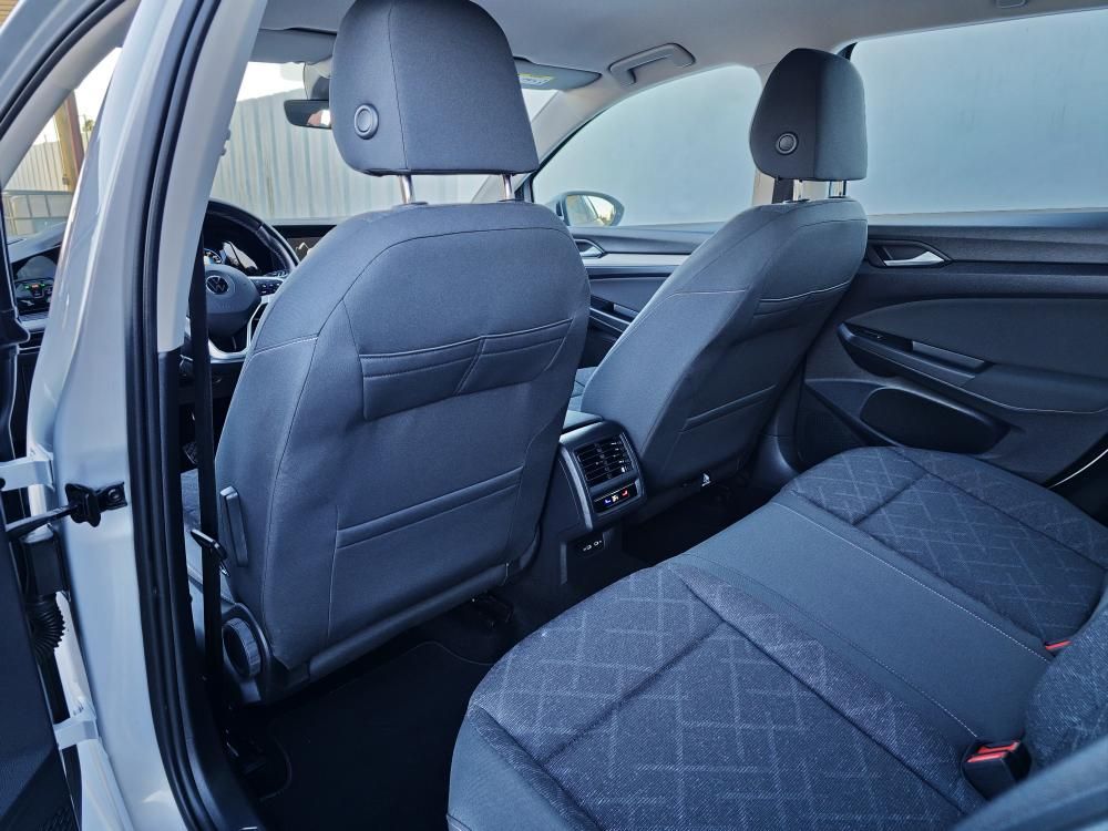 volkswagen-golf-variant-2021-diesel-1968cc