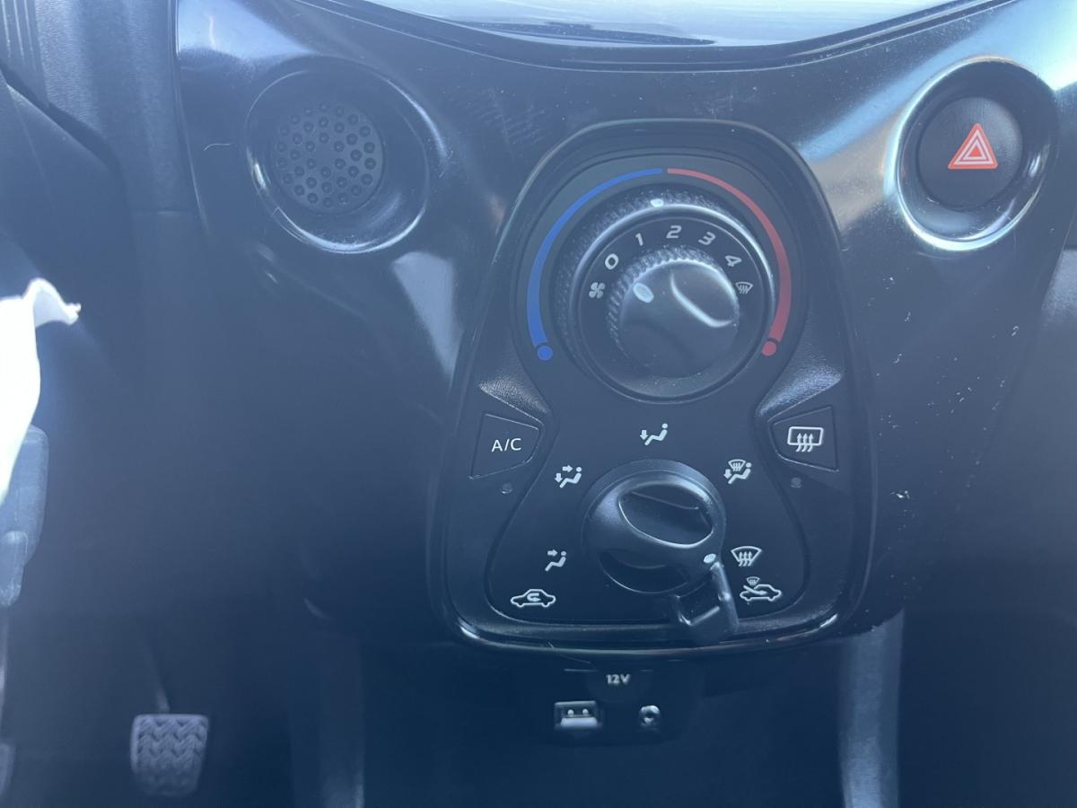 peugeot-108-2014-gasolina-998cc