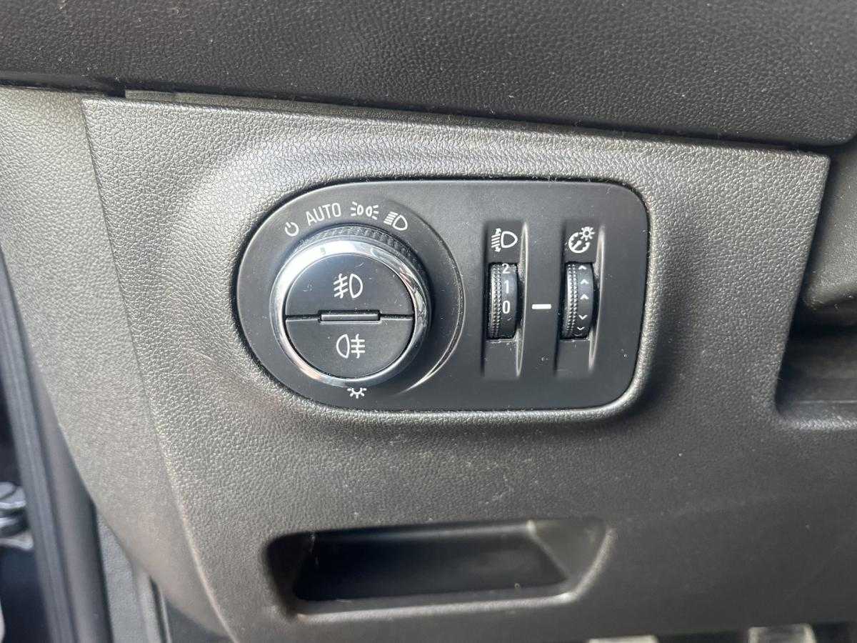 opel-corsa-2015-gasolina-999cc