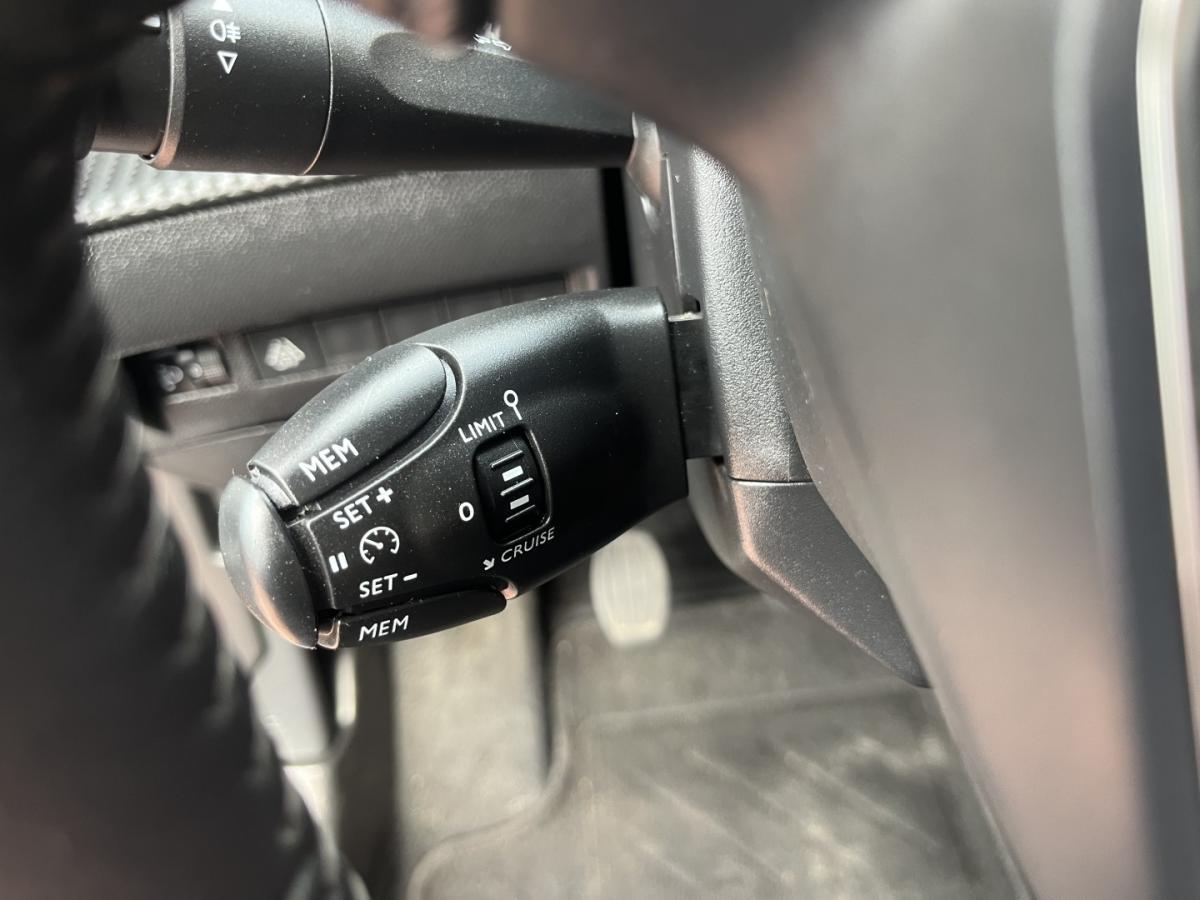 peugeot-2008-2021-diesel-1499cc