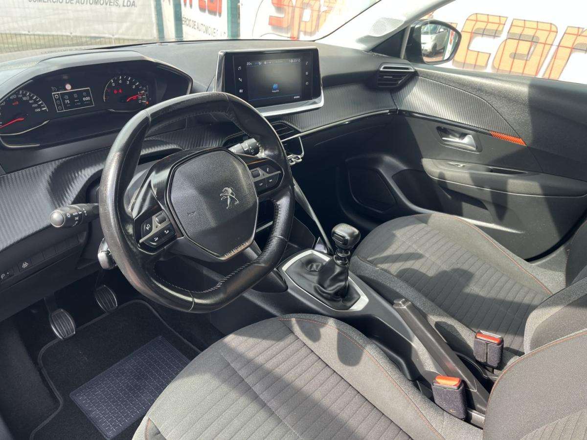 peugeot-208-2020-gasolina-1199cc