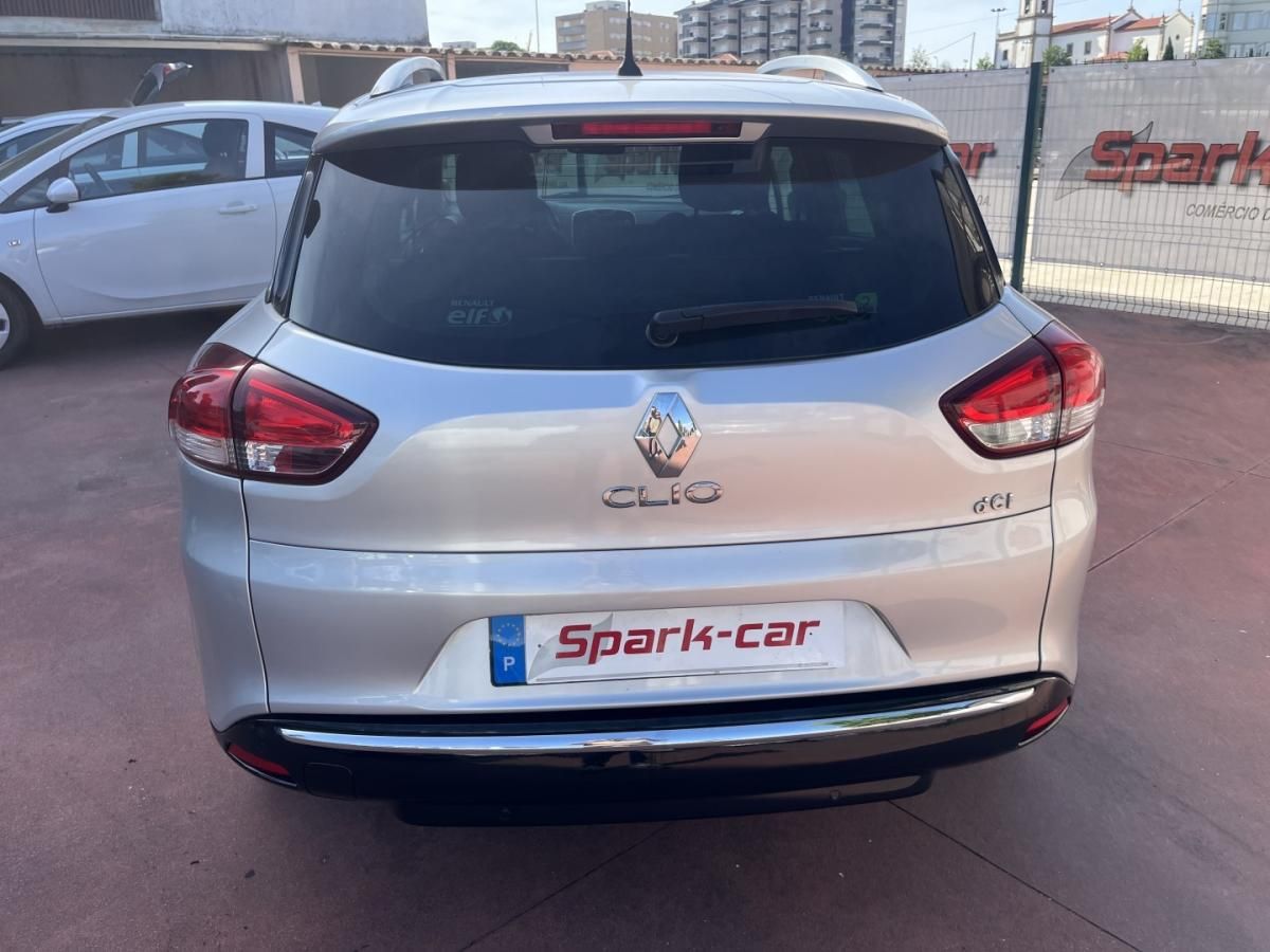 renault-clio-sport-tourer-2016-diesel-1461cc