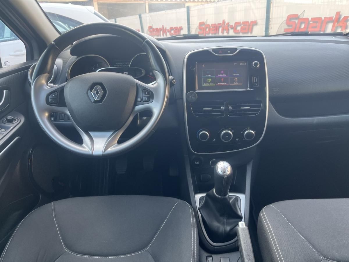 renault-clio-sport-tourer-2016-diesel-1461cc