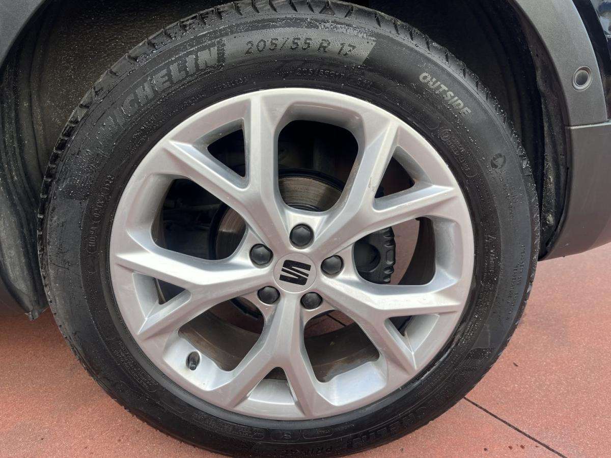 seat-arona-2022-gasolina-999cc