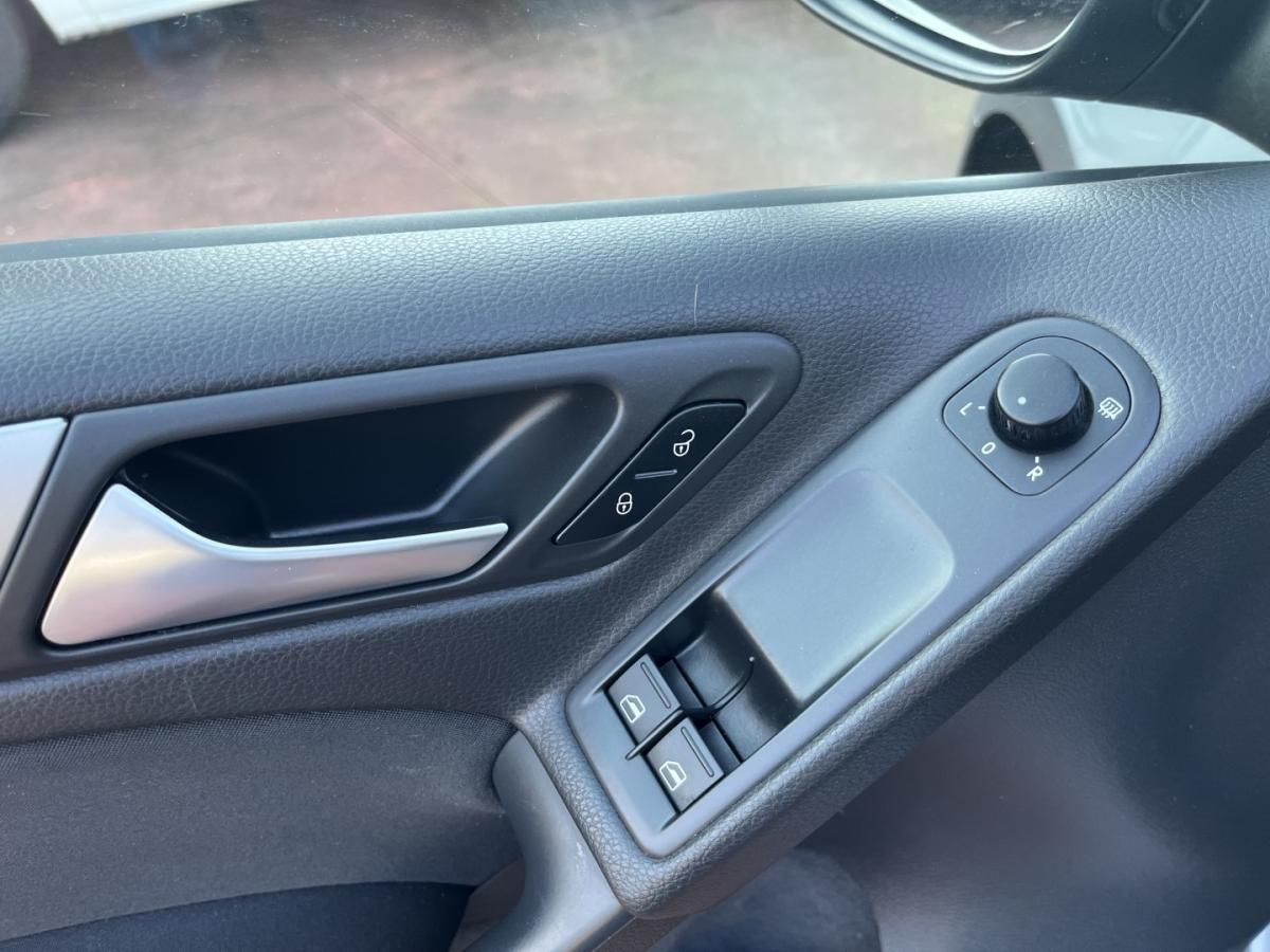 volkswagen-golf-2011-gasolina-1197cc