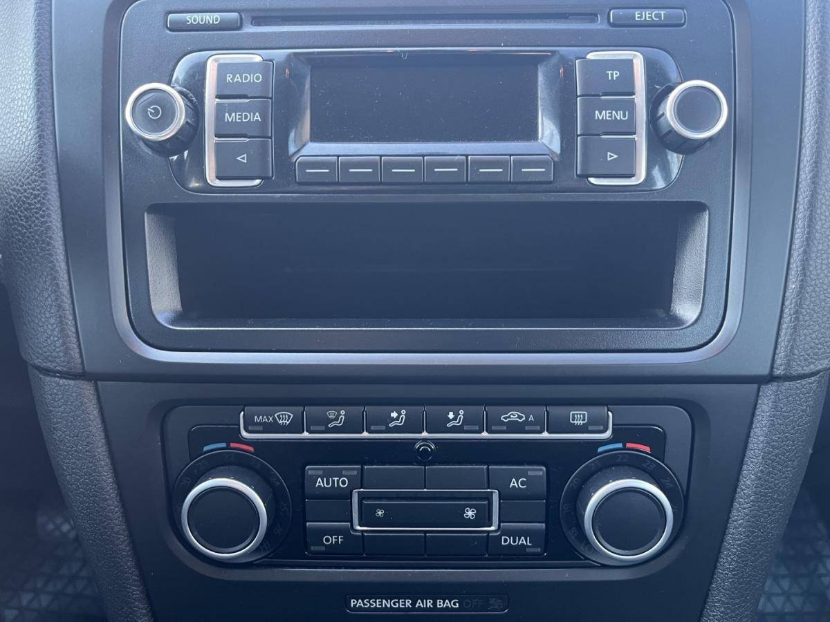 volkswagen-golf-2011-gasolina-1197cc