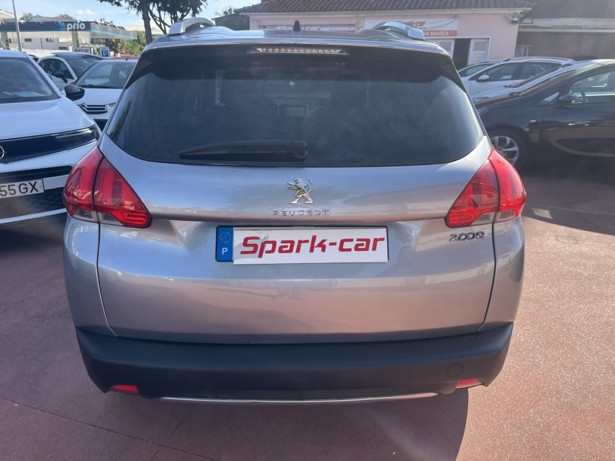 peugeot-2008-2016-gasolina-1199cc