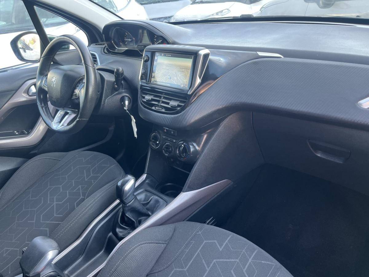 peugeot-2008-2016-gasolina-1199cc