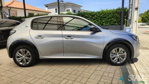 peugeot-e-208-ev-50-kwh-2023-eletrico