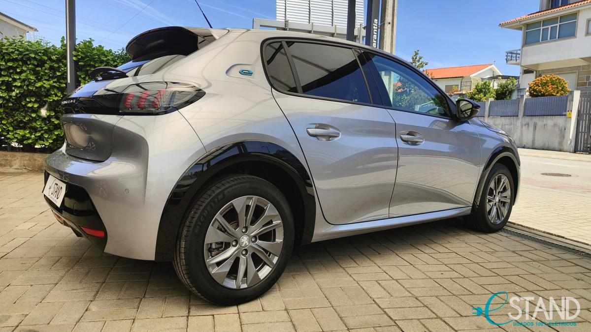 peugeot-e-208-ev-50-kwh-2023-eletrico