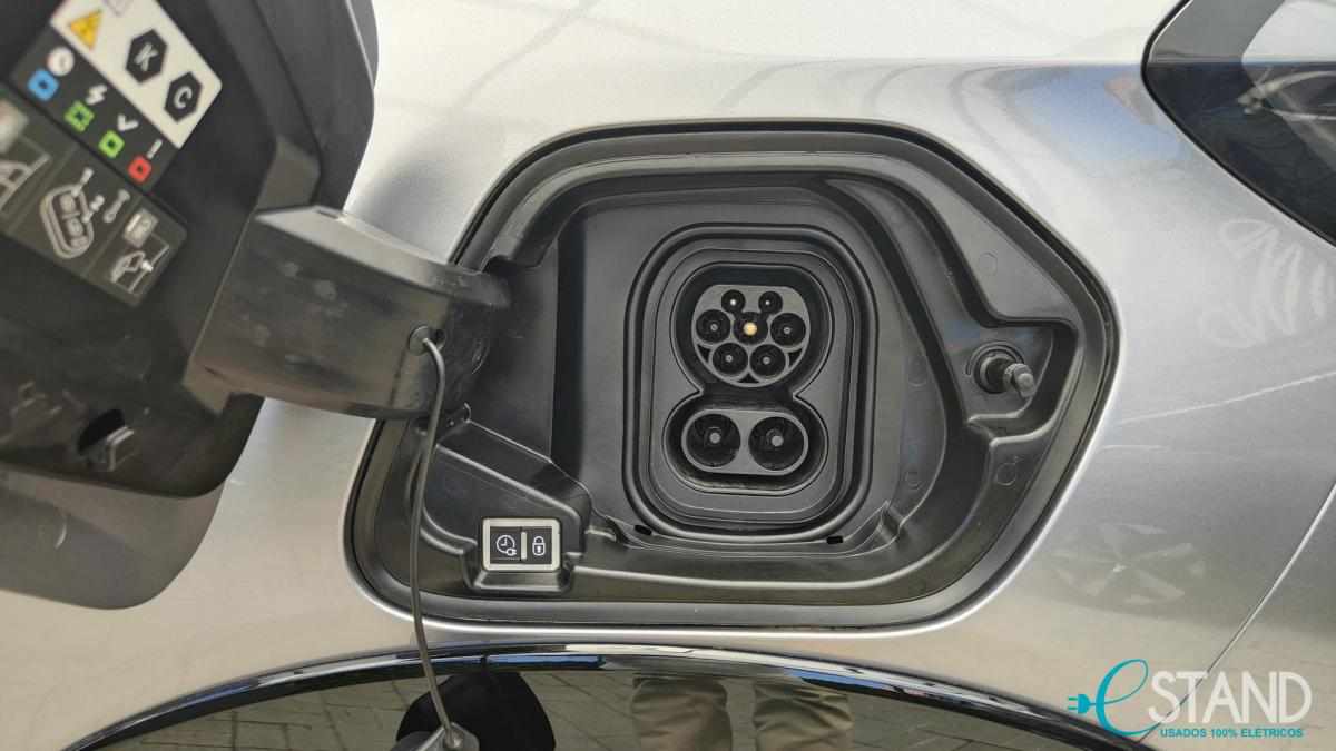peugeot-e-208-ev-50-kwh-2023-eletrico