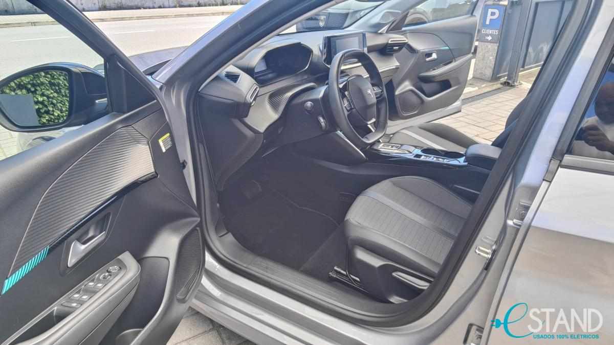 peugeot-e-208-ev-50-kwh-2023-eletrico