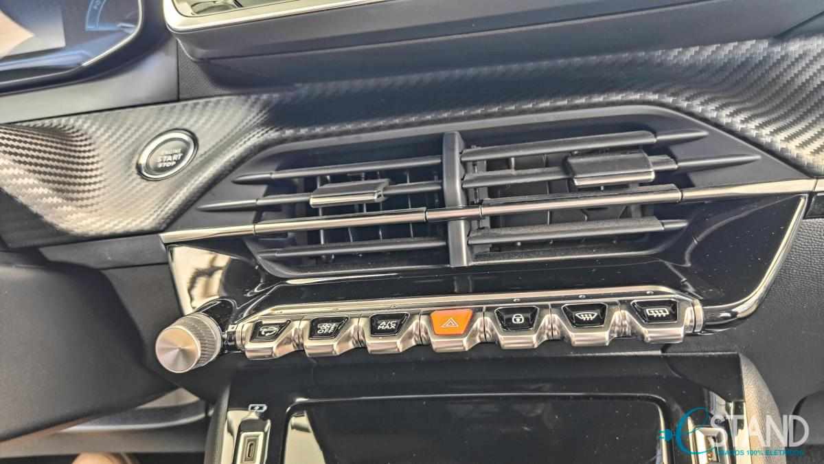 peugeot-e-208-ev-50-kwh-2023-eletrico