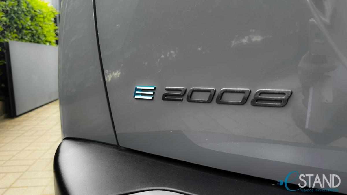 peugeot-e-2008-136-2024-eletrico
