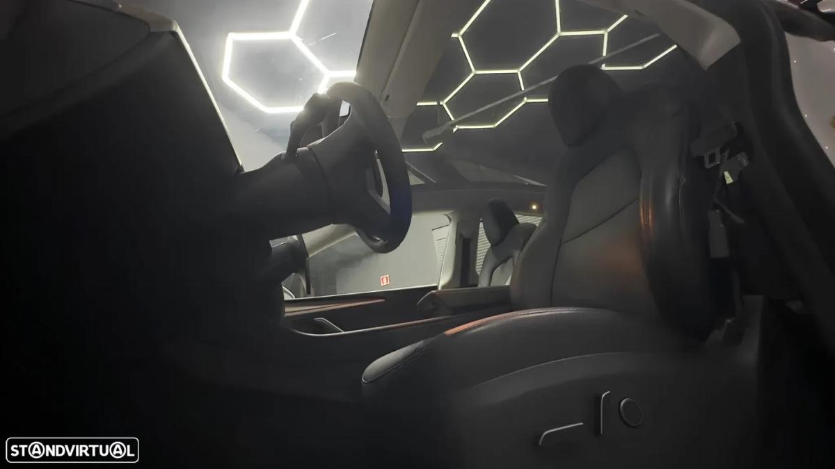 tesla-model-y-2022-eletrico-0cc