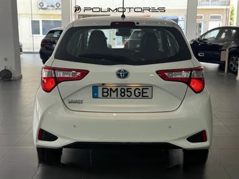 toyota-yaris-2018-gasolina-1496cc