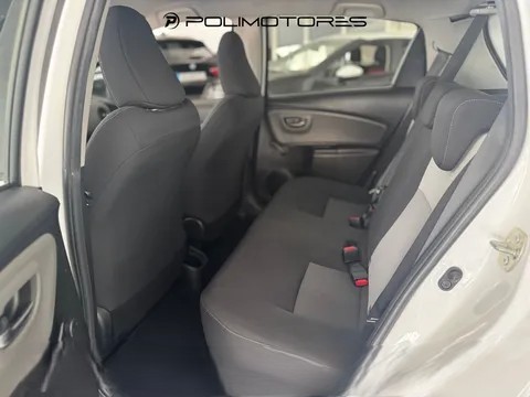 toyota-yaris-2018-gasolina-1496cc