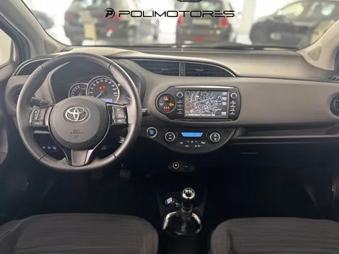 toyota-yaris-2018-gasolina-1496cc