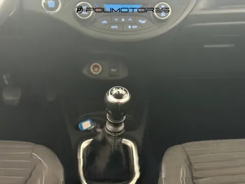 toyota-yaris-2018-gasolina-1496cc