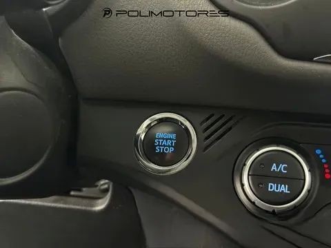 toyota-yaris-2018-gasolina-1496cc