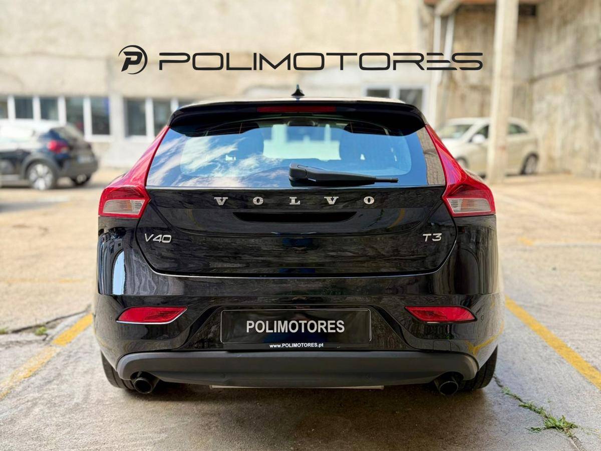 volvo-v40-2017-gasolina-1498cc
