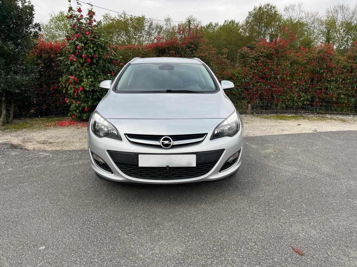 opel-astra-sport-tourer-2013-diesel-1686cc