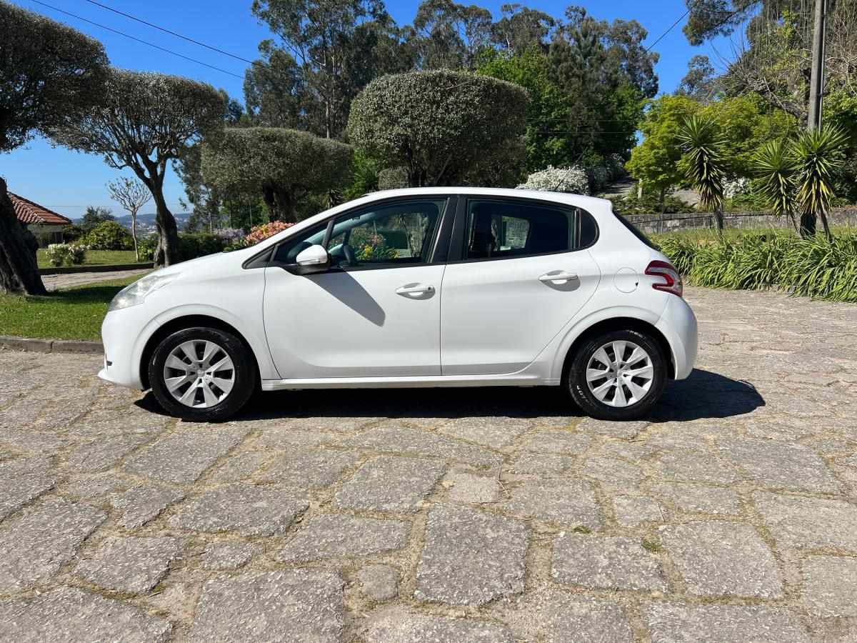 peugeot-208-2015-diesel-1398cc