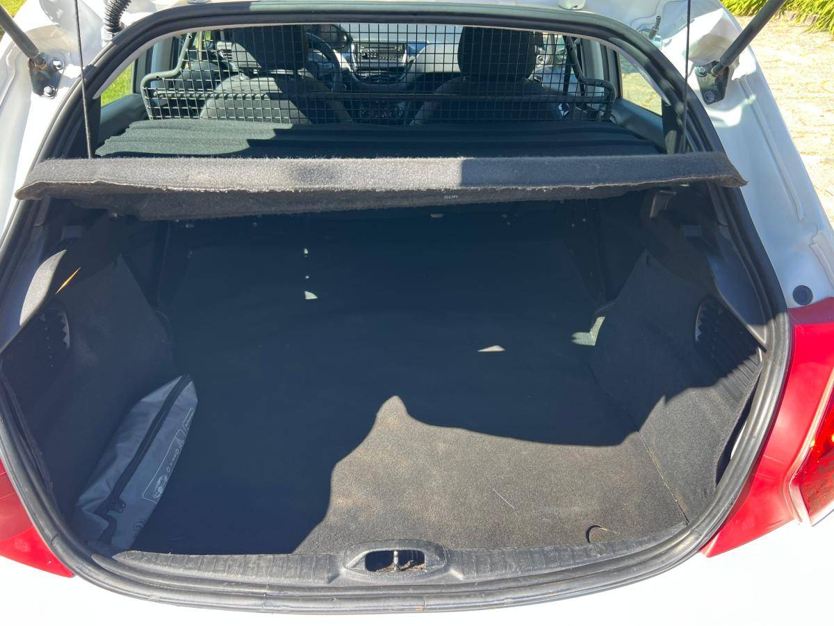 peugeot-208-2015-diesel-1398cc