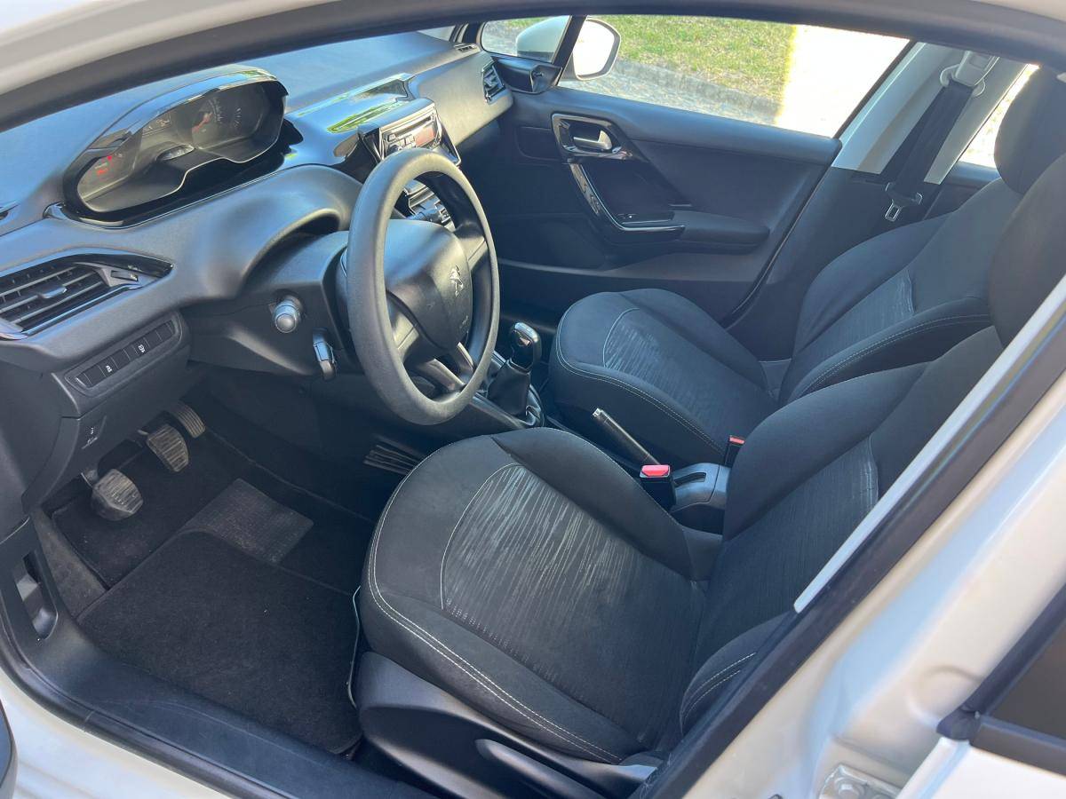 peugeot-208-2015-diesel-1398cc