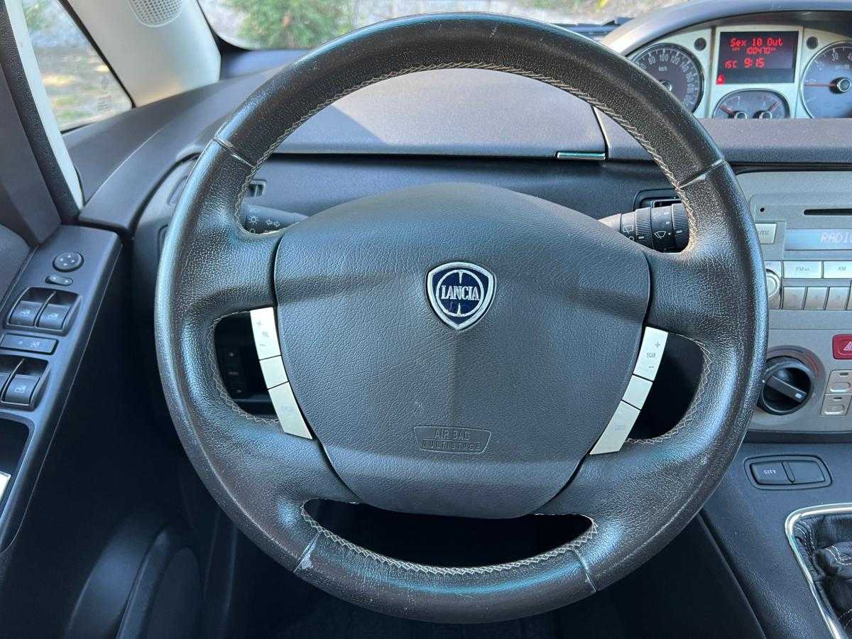 lancia-musa-2010-gasolina-1368cc