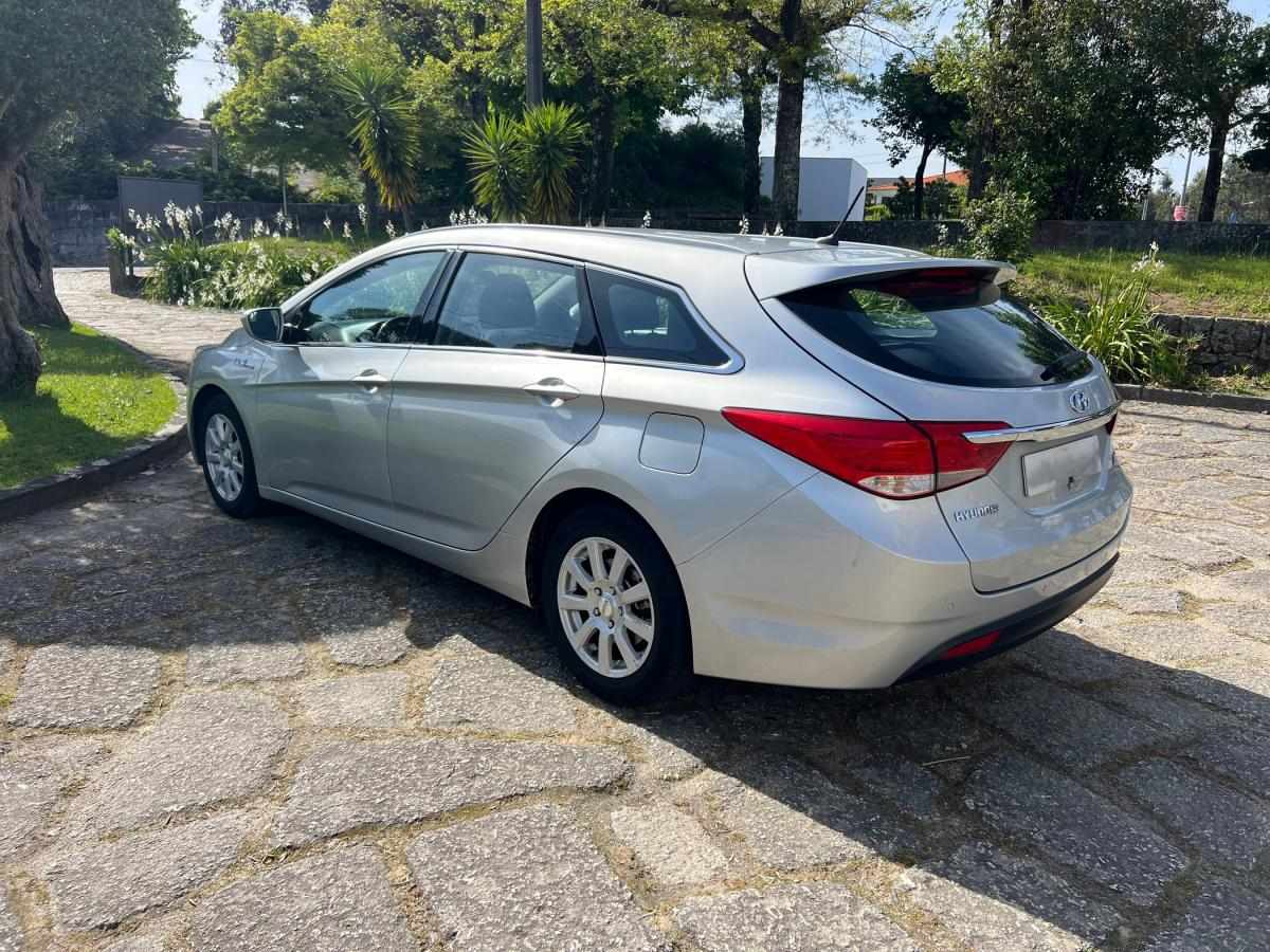 hyundai-i40-sw-2015-diesel-1685cc