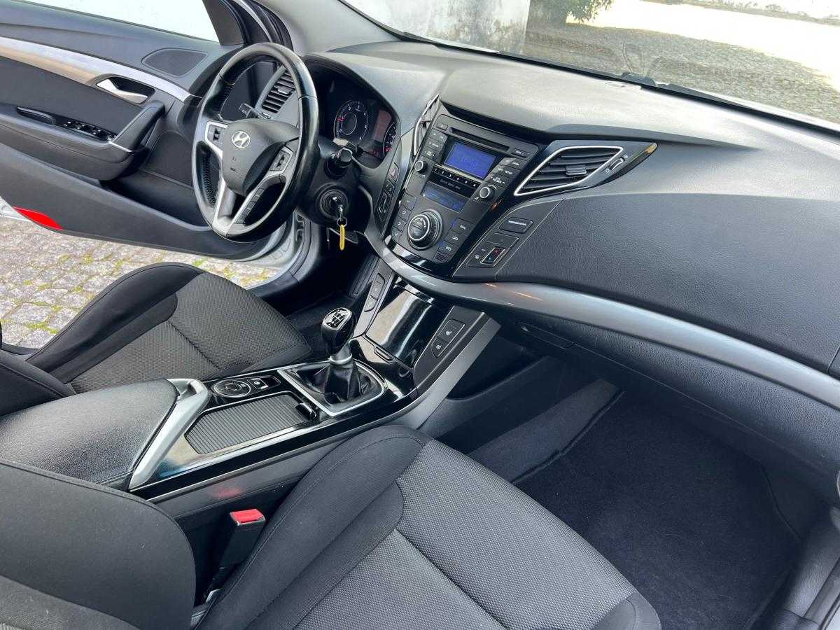 hyundai-i40-sw-2015-diesel-1685cc