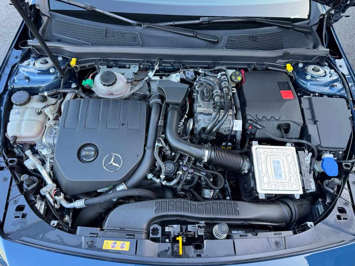 mercedes-benz-classe-a-a-250-e-2022-gasolina-1332cc
