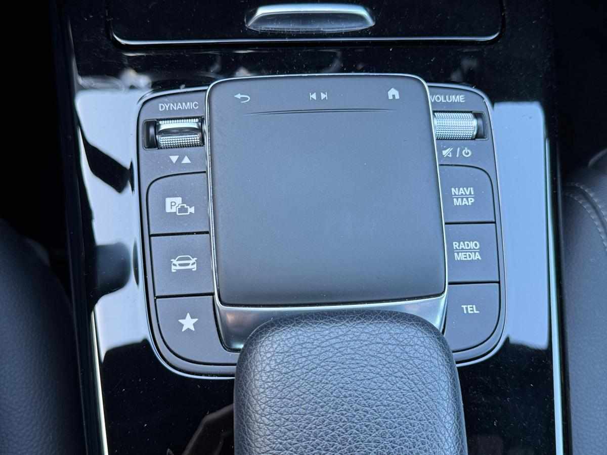 mercedes-benz-classe-a-a-250-e-2022-gasolina-1332cc
